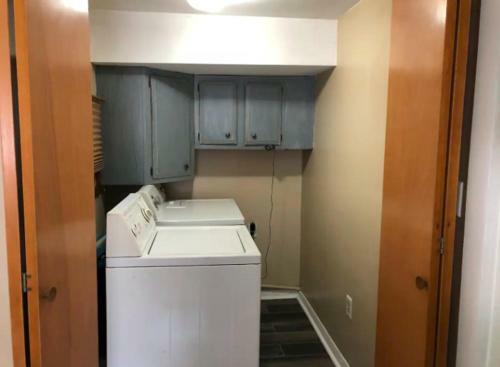 Historic Apartment In Elmira Heights