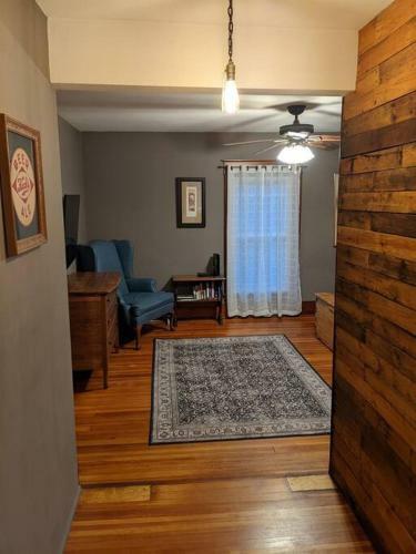 Large Bakery Apartment - Central Downtown Location