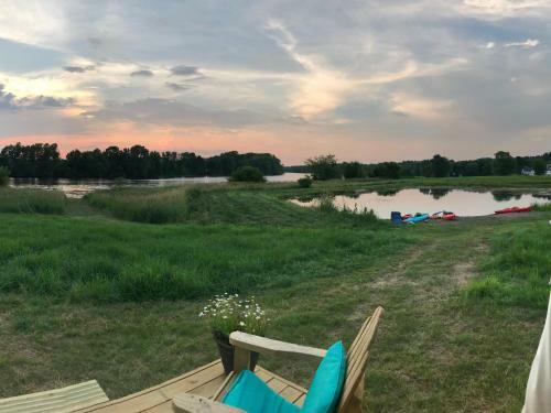 Tentrr - Belle Vue Pond And River Haven