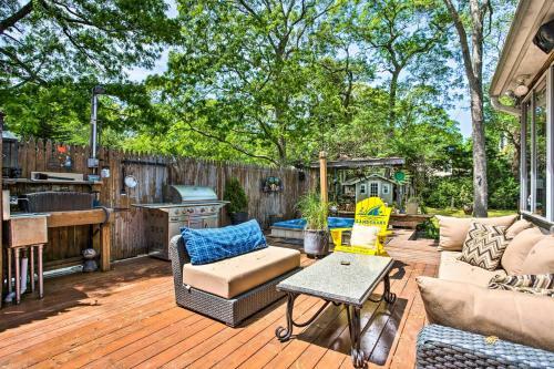 Charming Hampton Bays Home With Gazebo And Garden