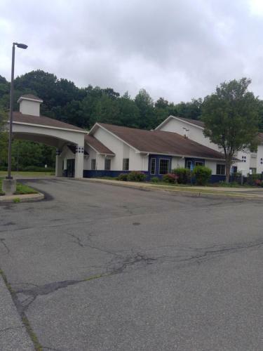 Surestay Plus Hotel By Best Western Highland Poughkeepsie