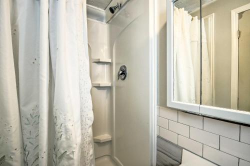 Hopewell Junction Apartment With Private Patio!