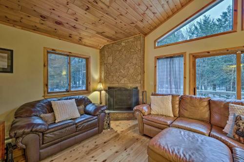 Jewett Cabin With Viewing Deck - 10 Mins To Skiing!