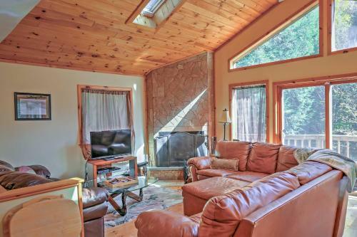 Jewett Cabin With Viewing Deck - 10 Mins To Skiing!