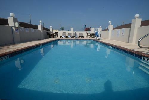 Motel Port Isla Inn