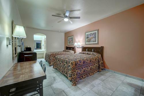 Casa Rosa Motel