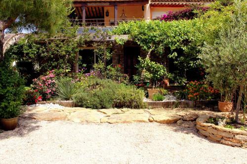 Apartamento Le Refuge De La Cadi�re D'azur