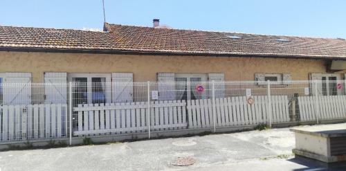 Spacieuse Maison 6 Chambres A 50 M de La Plage