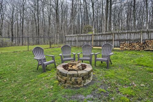 Canandaigua Lake House With Lake View And Fire Pit!