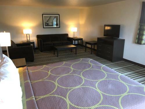 Hotel Super 8 Portland Airport
