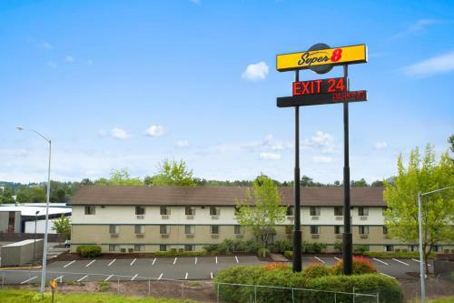 Hotel Super 8 Portland Airport