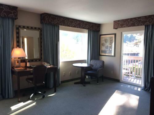 Shilo Inn Suites Hotel - Portland/beaverton