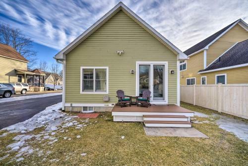 Stunning House With Deck, Game Room And Home Gym!