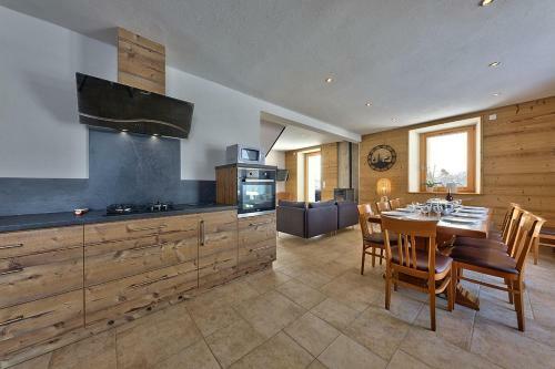 Maison Haut Jura Chaleureuse Et Ind�pendante