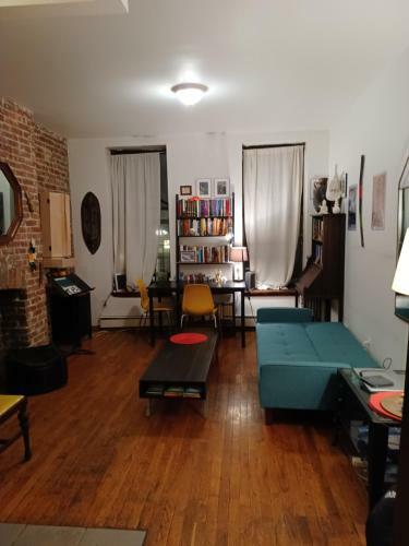 Manhattan Central Apartment