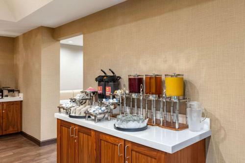 Clarion Hotel Portland Airport