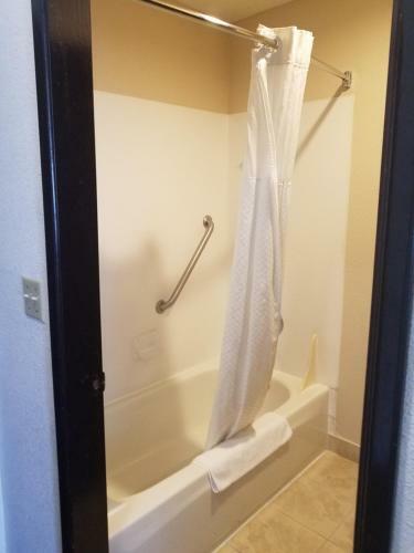 Hotel Howard Johnson Portland Airport