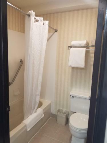 Hotel Howard Johnson Portland Airport