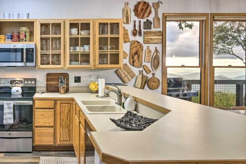 Apartamento Pet-friendly Condo With Balcony Hiking On-site