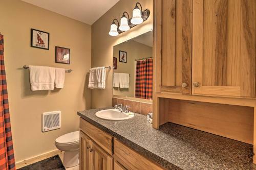 Updated Beech Mountain Home With Deck And Grill!