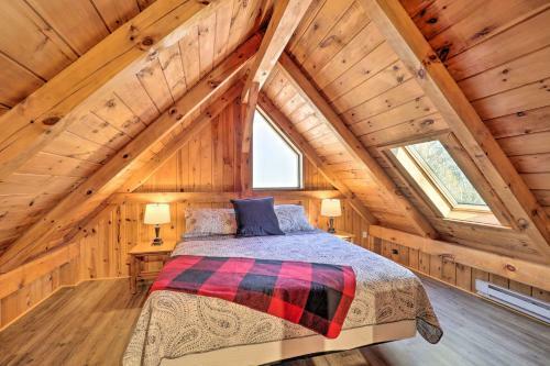 Updated Cabin With Decks - Near Hiking And Slopes