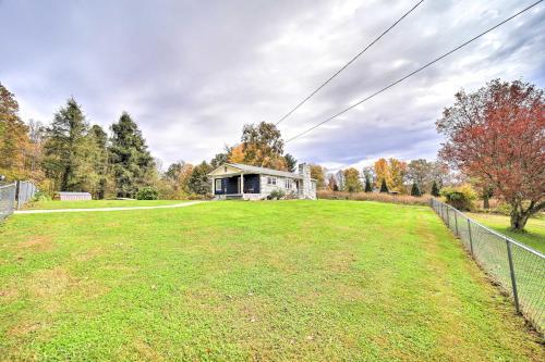 Charming Asheville Home 7 Miles To Downtown!