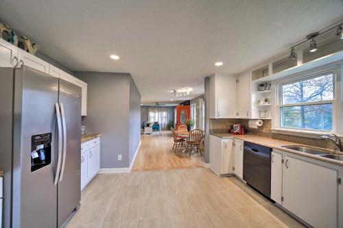 Charming Asheville Home 7 Miles To Downtown!