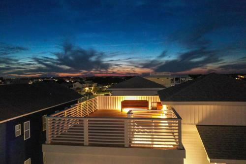 Your Contemporary Carolina Cove With Ocean Views