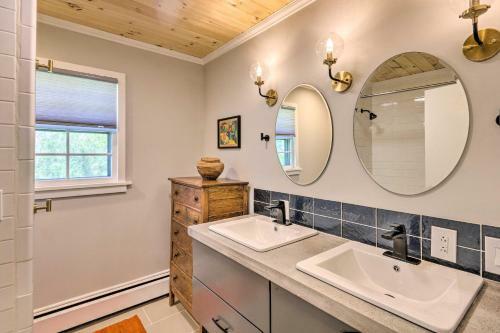 Dog-friendly Home With Yard 1 Mi To Downtown!