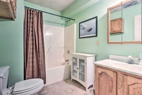 Mills River Hideaway With Front Porch And Mtn Views!