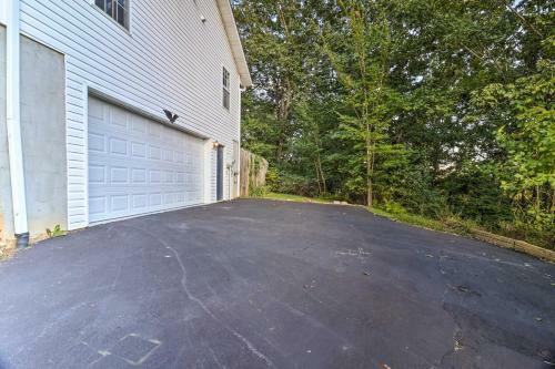 Mills River Hideaway With Front Porch And Mtn Views!