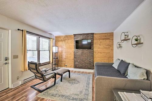 Charming Otto Apartment, 24 Mi To Sequoyah Falls!