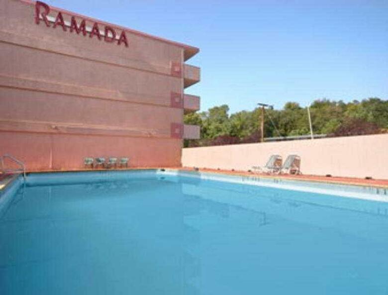 Hotel Ramada Rivers Edge Conference Center Roanoke, Va
