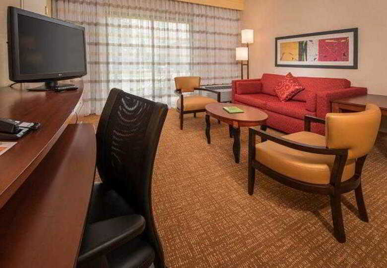 Hotel Courtyard Herndon Reston