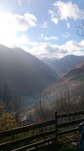 Le Chalet De Larcat