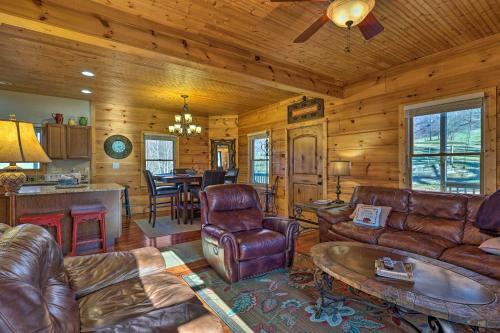 Sparta Cabin With Panoramic View, Wood Interior