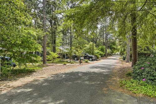Apartamento Quaint Apt With Yard 1 Mi To Nature Preserve!