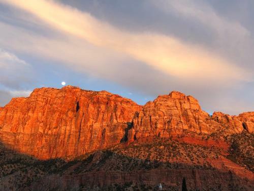 Hotel Bumbleberry Inn