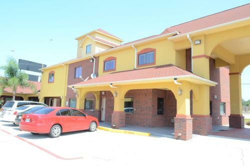 Motel Raintree Inn And Suites