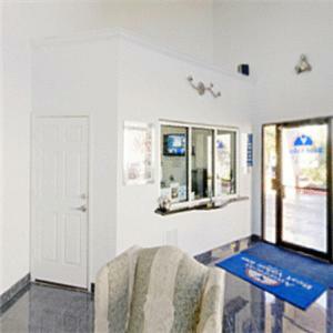 Hotel Americas Best Value Platinum Inn & Suites