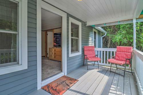 Idyllic Cottage In Dtwn Sylva Hike And Explore