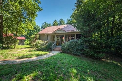 Waterfall Escape- Large Families & Guest House