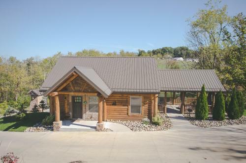Water Lily Cabin By Amish Country Lodging
