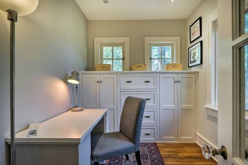 Vintage-mod Getaway With Deck And Private Pool!