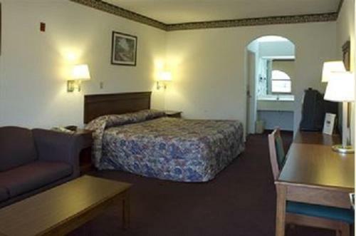 Motel Budget Host Hempstead Inn Brookhollow/energy Corridor