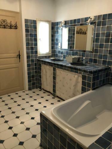 Villa Dans Le Luberon � 2 Km De Lourmarin