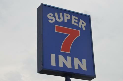 Motel Super 7 Inn