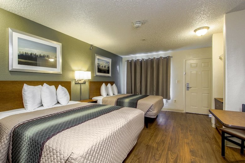 Hotel Crossland Economy Studios - Houston - West Oaks