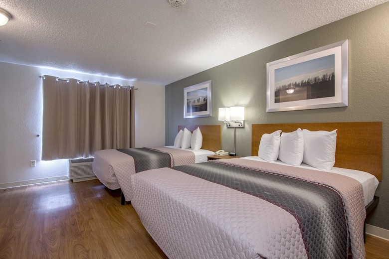 Hotel Crossland Economy Studios - Houston - West Oaks