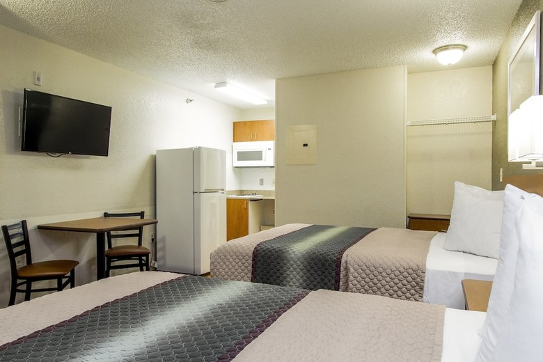 Hotel Crossland Economy Studios - Houston - West Oaks